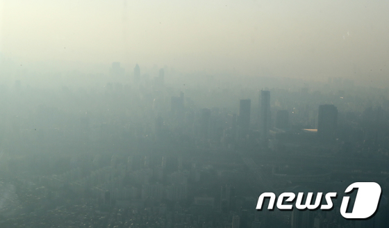 [오늘 날씨] 전국 미세먼지로 ‘몸살’…중·남부 비나 눈